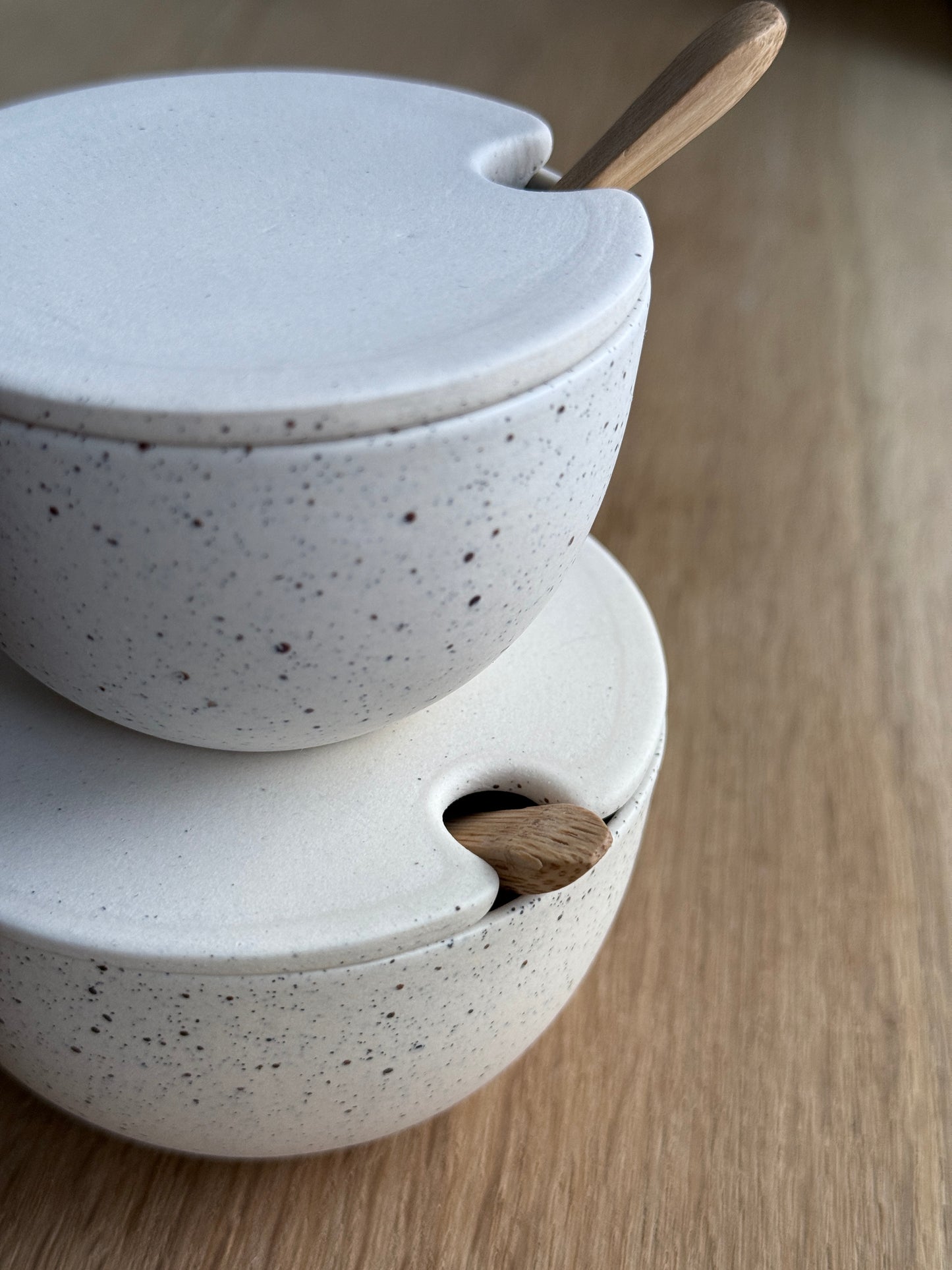 Sugar Bowl w/ lid & spoon, Dots w/ crystal glaze
