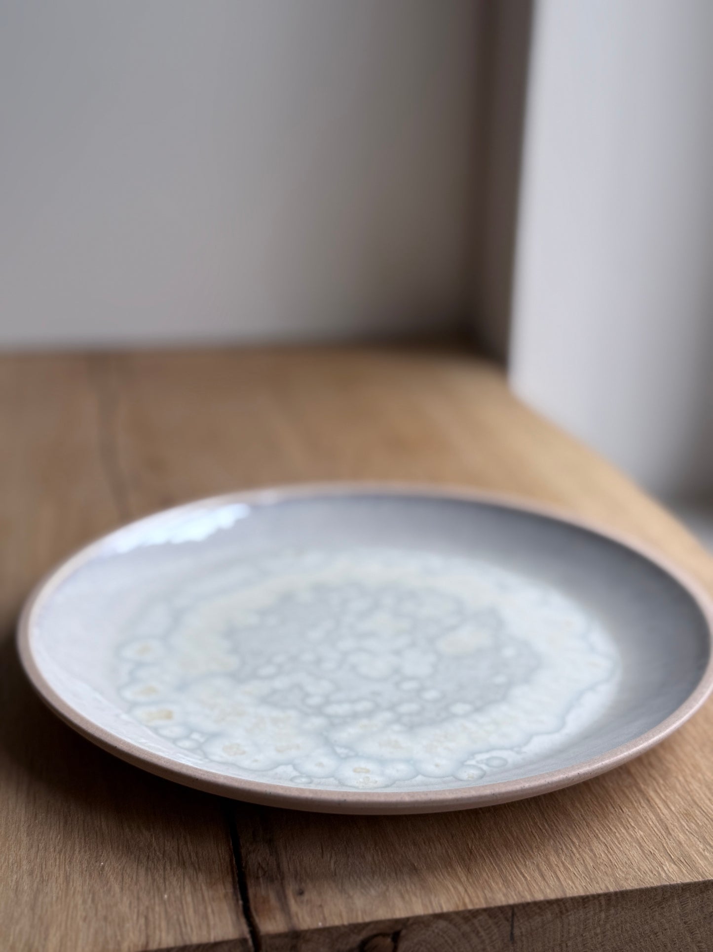 Lunch Plate, Light Rose w. crystal Glaze