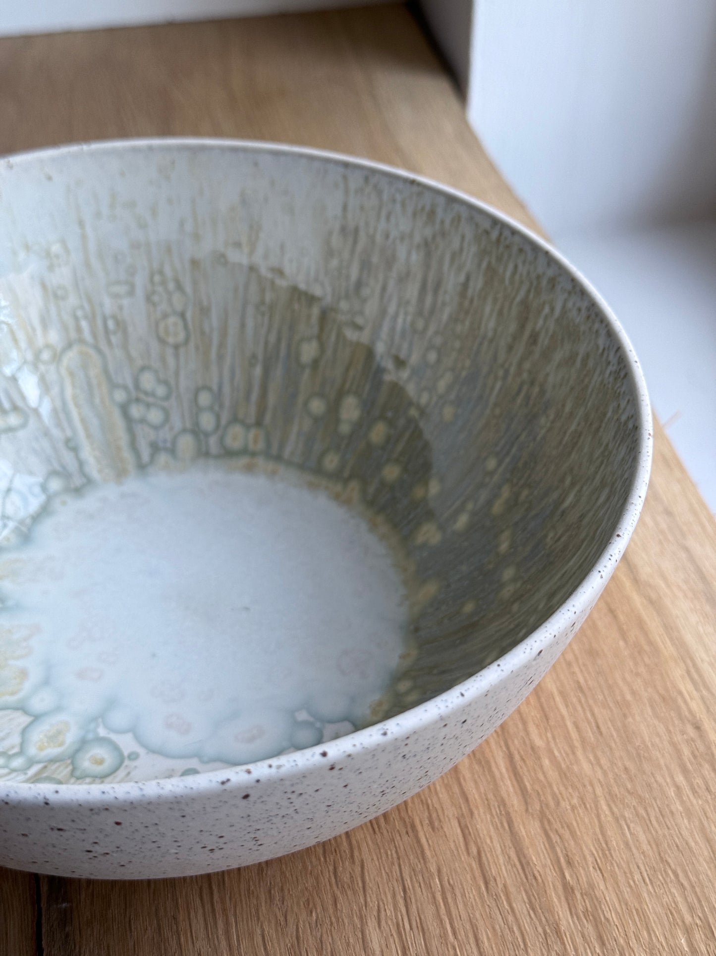 Salad bowl, Dots w/ Crystal Glaze