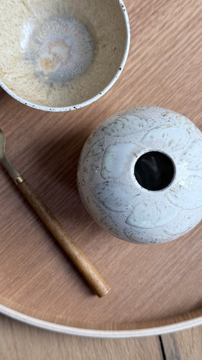 Mini Sphere-Vase, Matt White w/Glaze deco