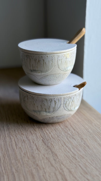 Sugar Bowl w/ lid & spoon, Matt White/ Brush