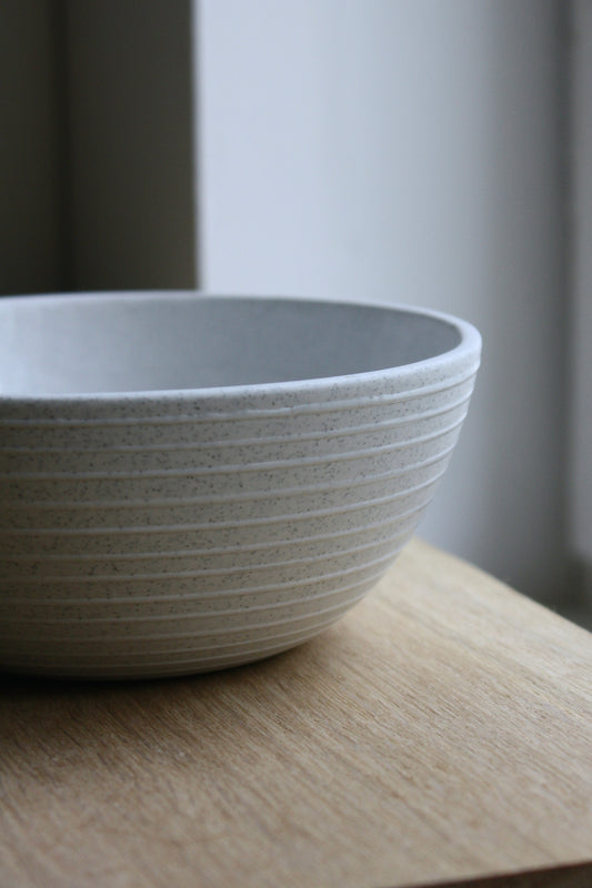 Salad bowl, Light Stone Grey w/ glazed stripes