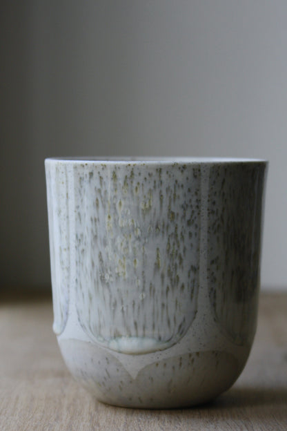 Coffee/Tea Cup, Light Stone Grey w/ brush strokes (400 ml)