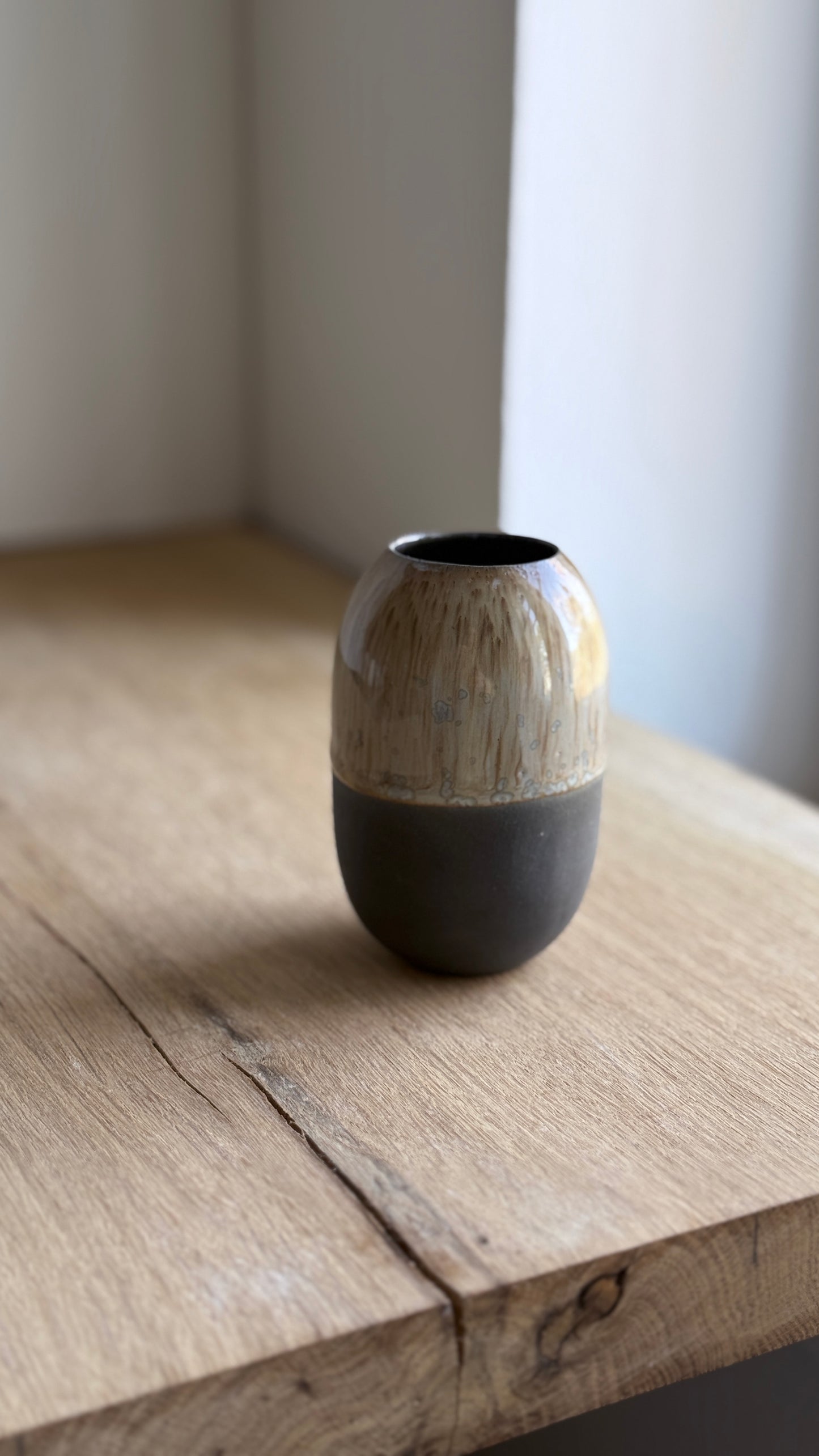 Vase Small, Matt Black & Dip