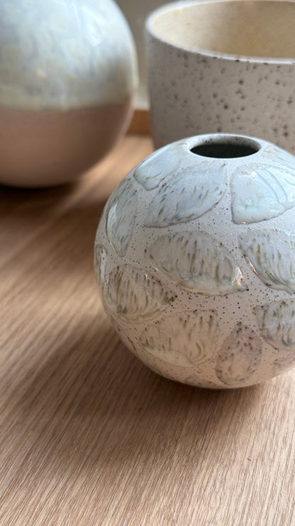 Mini Sphere-Vase, Matt White w/Glaze deco
