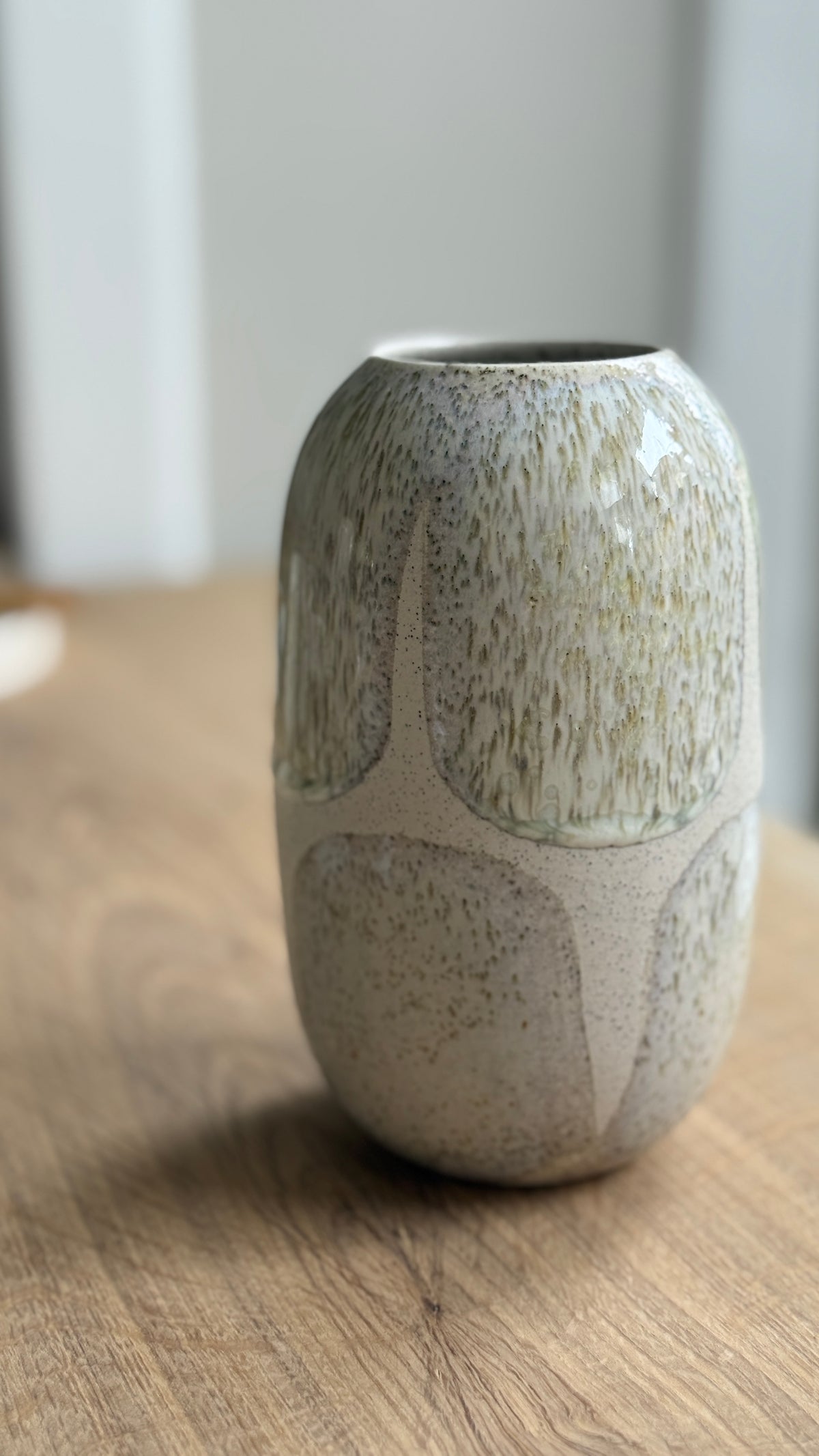 Vase, Large Wide, Matt White/ Brush