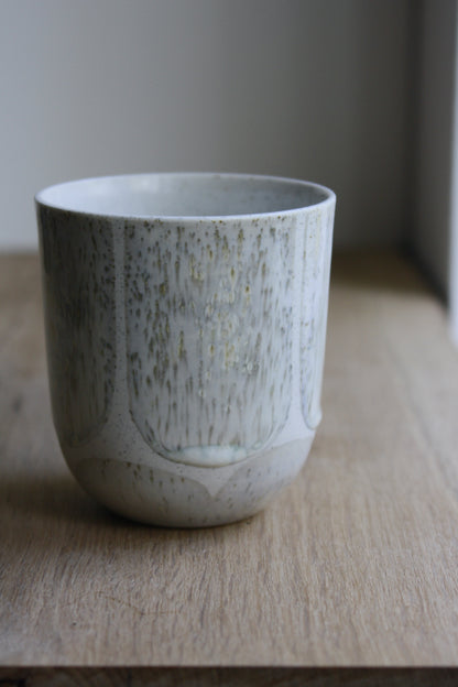 Coffee/Tea Cup, Light Stone Grey w/ brush strokes (400 ml)