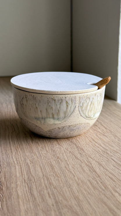 Sugar Bowl w/ lid & spoon, Matt White/ Brush