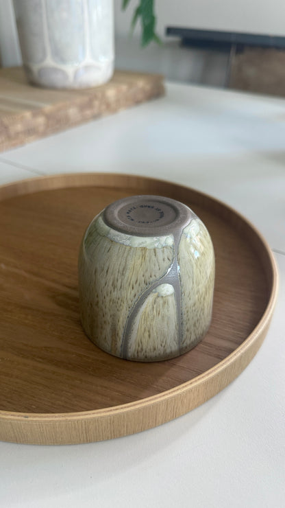 Coffee Cup, Earth Brown / Off-center | Brush (250 ml)