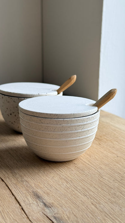 Salt Bowl, w/lid & Spoon, Matt white/ Stripes