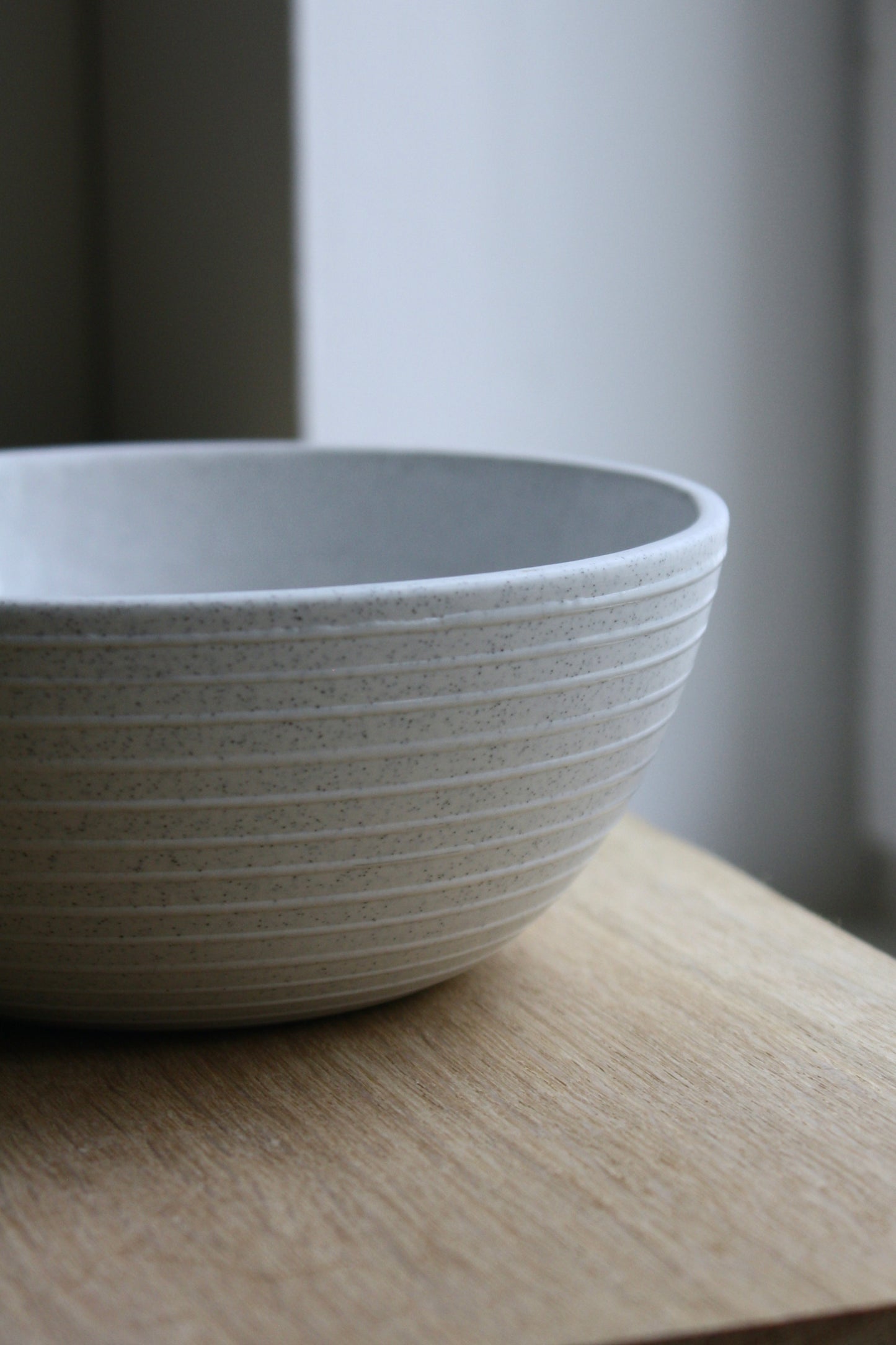 Pasta bowl, Light Stone Grey w/ glazed stripes