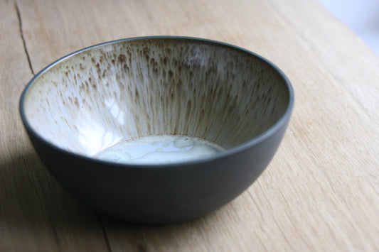 Breakfast bowl, Black w/ Crystal Glaze