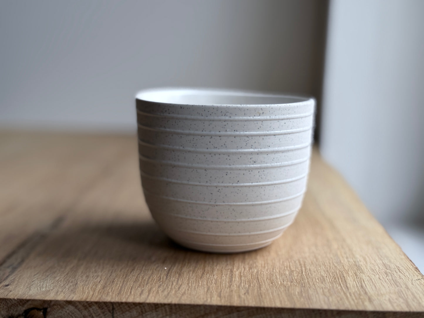 Coffee Cup, Light Stone Grey w/ glazed stripes (250 ml)