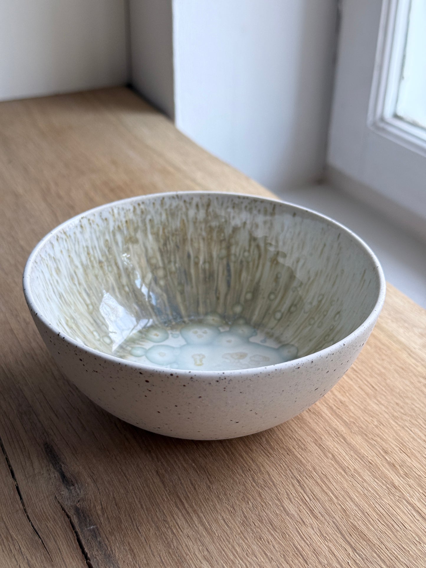 Breakfast bowl, Dots w/ Crystal Glaze