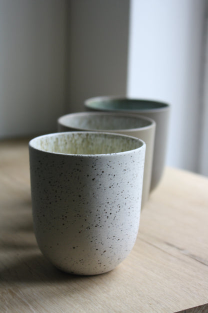 Coffe/Tea Cup, Dots w/crystal glaze (400 ml)