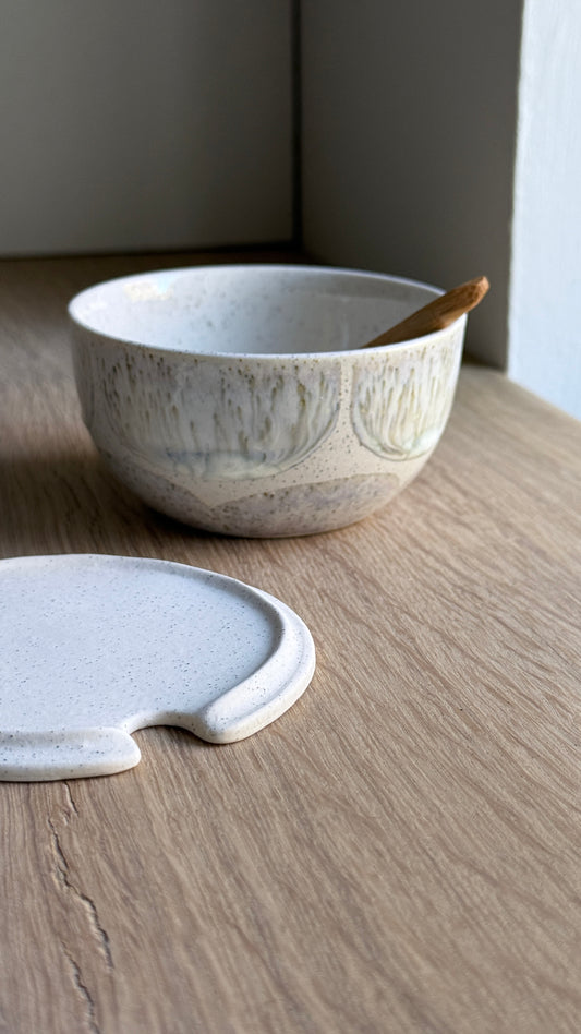 Sugar Bowl w/ lid & spoon, Matt White/ Brush