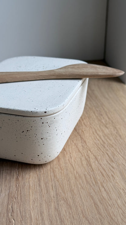 Butter Dish, Dots w/ lid