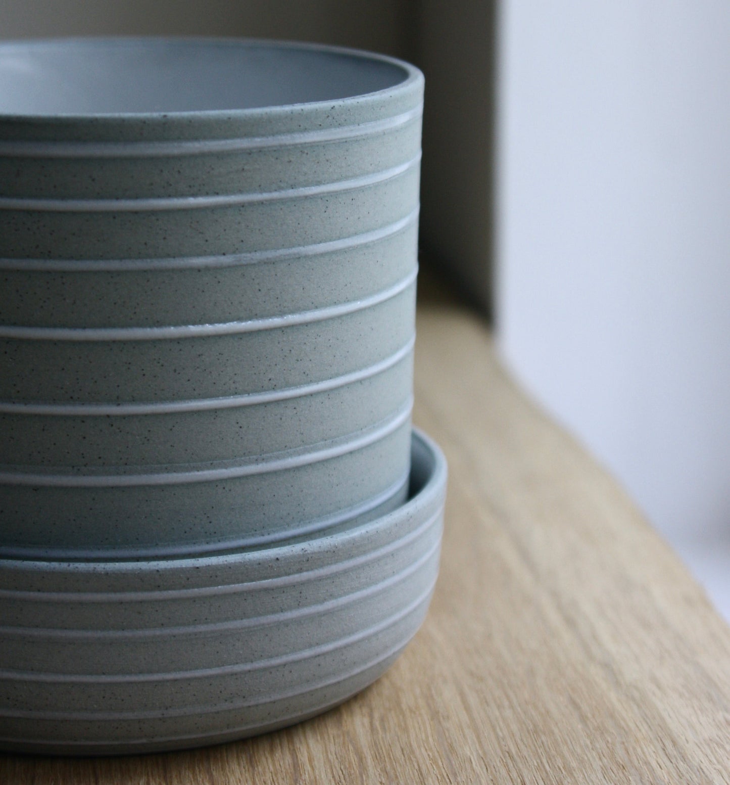 Plant Pot w/Saucer, Stone Blue w/ Stripes