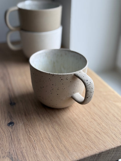 Mug with handle, Sand & Dots w/Crystal glaze (250 ml)