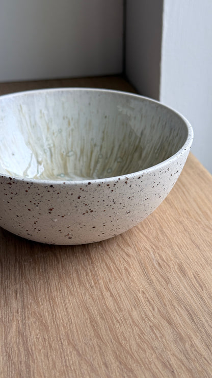Breakfast bowl, Dots w/ Crystal Glaze