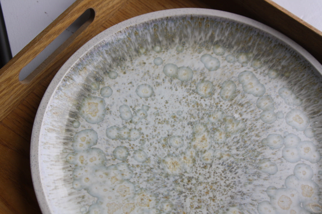Dinner Plate Stoneware / Warm White w. Crystal Glaze
