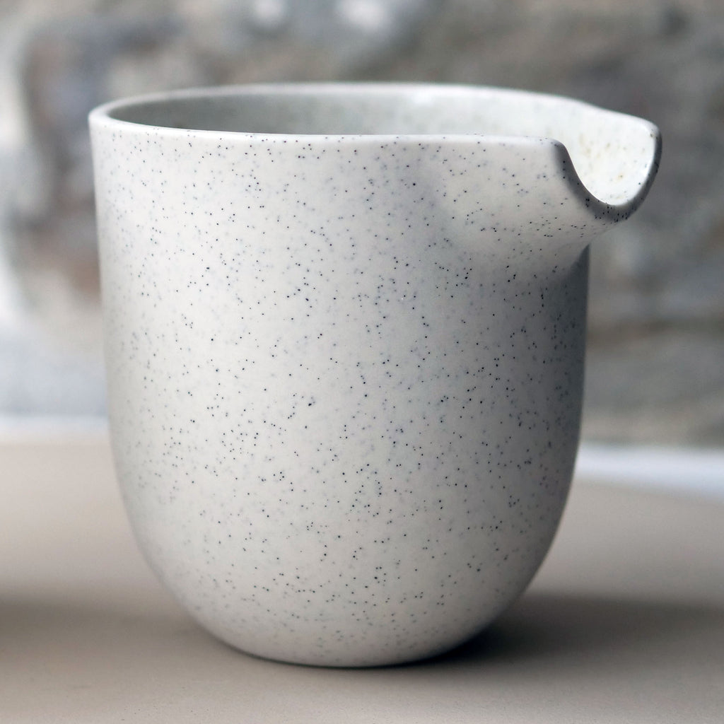 Jug, Light Stone Grey (medium)